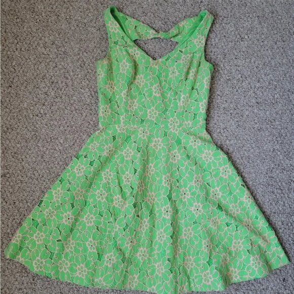Lilly Pulitzer Mini Lace Dress size 2 - Picture 7 of 7